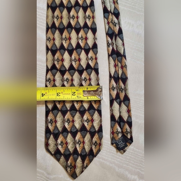 Retro Design Studios 100% Silk Geometric Diamond Multicolored Tie/ Necktie - Picture 4 of 7